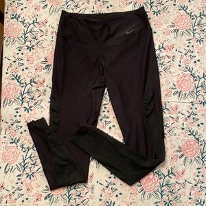 NIKE HIGH WAISTED LEGGINGS WITH MESH DETAILS